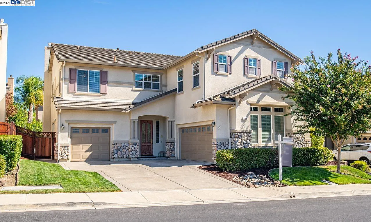 3298 N Bridgepointe Ln Dublin CA 94568